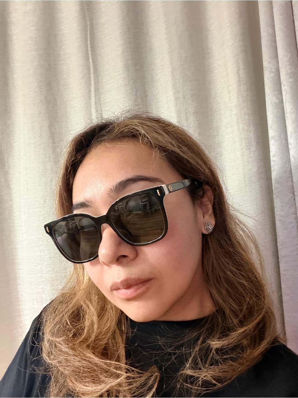Tory Burch Black Frame Sunglasses with Dark Green Lenses